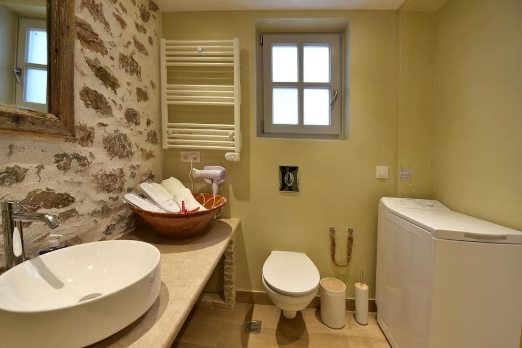 Sterna Apartment Гідра Екстер'єр фото