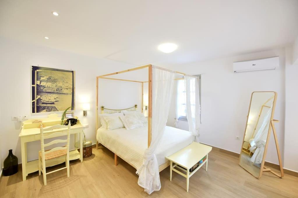 Sterna Apartment Гідра Екстер'єр фото