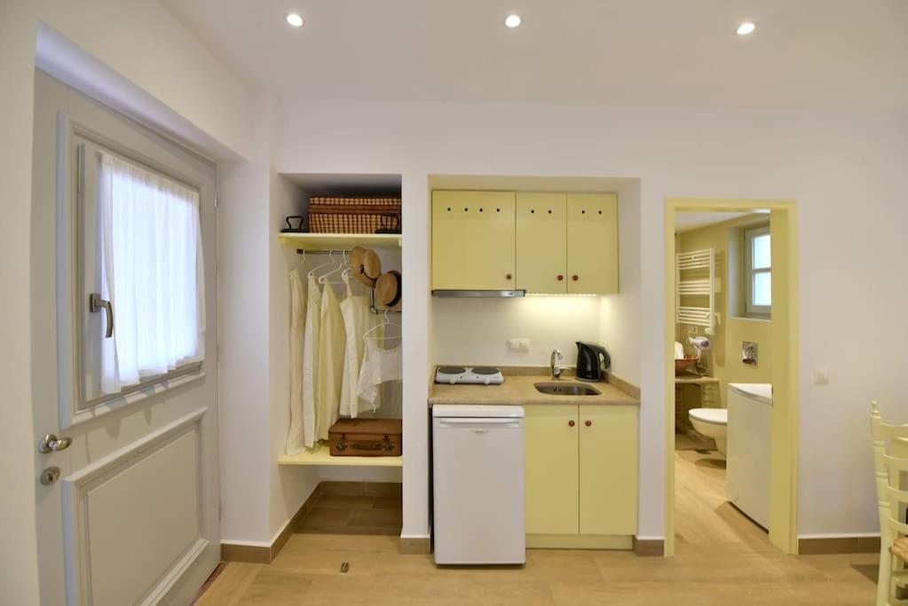 Sterna Apartment Гідра Екстер'єр фото